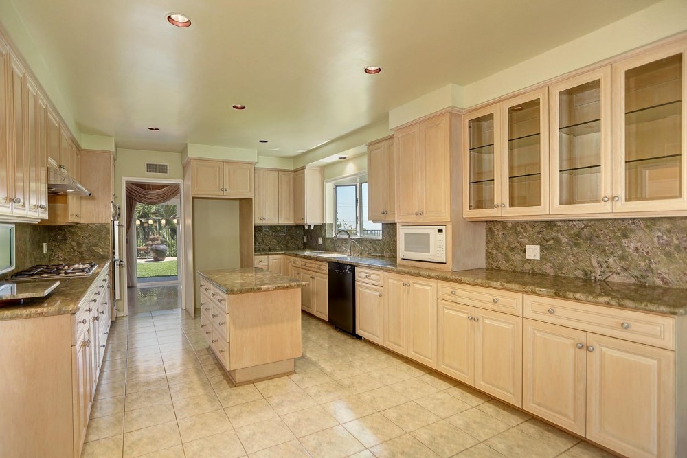 743claymont-5