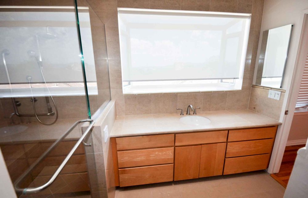 19-MasterBath_0097